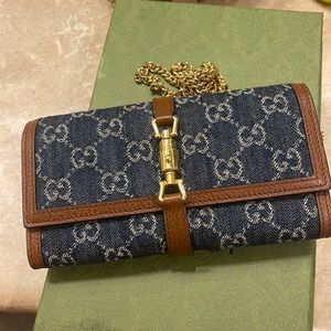 Gucci chain wallet